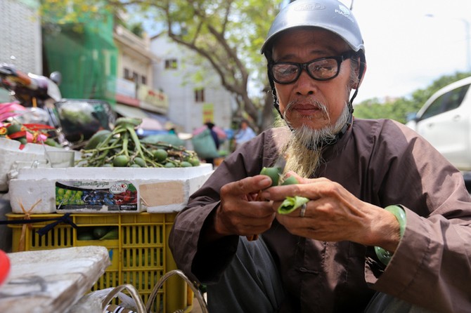 Con đường hơn nửa thế kỷ chuyên bán trầu cau ở Sài Gòn