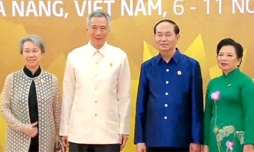 Thủ tướng Singapore Lý Hiển Long và phu nhân.