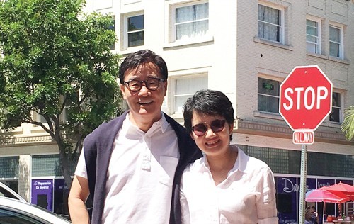  Vợ chồng doanh nhân Kim Tae Kon và Kim Hạnh. Ảnh: Nhịp Cầu Đầu Tư 