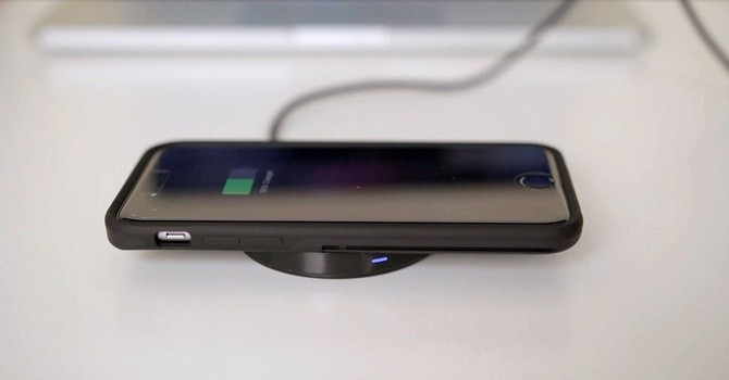 Sạc không dây trên iPhone 8 sẽ không tốt bằng các máy Android