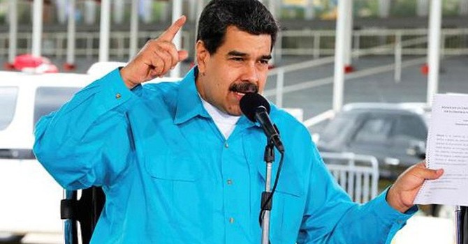 Venezuela phát hành tiền ảo hậu thuẫn bằng dầu lửa