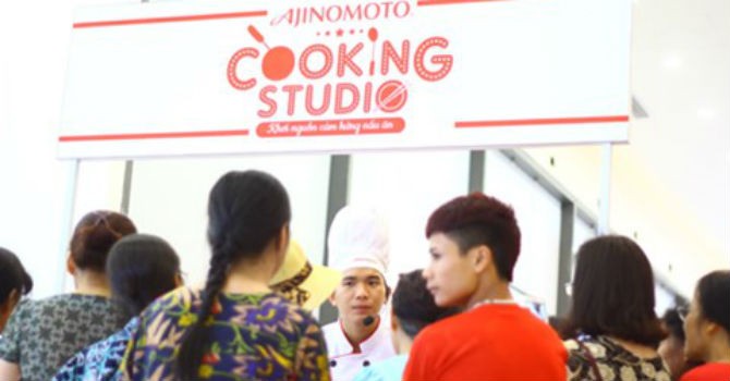 Trung tâm dạy nấu ăn 5 sao miễn phí thu hút hơn 3.000 người Hà Nội sau 3 tháng