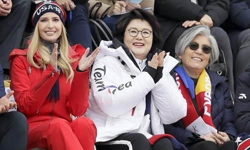 Ivanka Trump xem trượt ván cùng Đệ nhất phu nhân Hàn Quốc