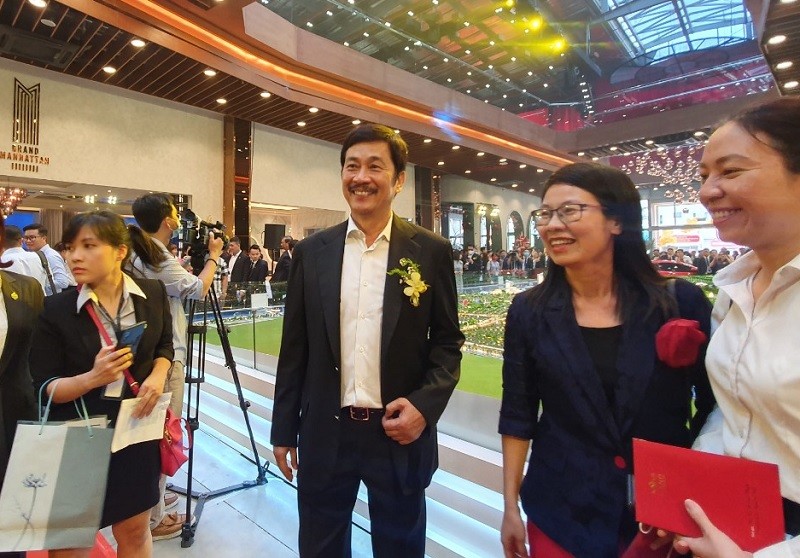 Ông Bùi Thành Nhơn cùng vợ con và 2 cổ đông tổ chức dự chi 2.700 tỷ mua vào hơn 51 triệu cổ phiếu NVL