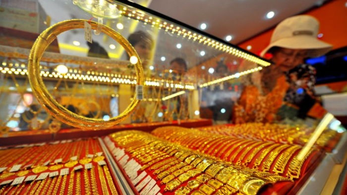 Giá vàng SJC giảm mạnh, vẫn đắt hơn vàng thế giới 6,5 triệu đồng/lượng
