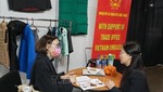 Bà Trần Thu Quỳnh, Tham tán Thương mại, Trưởng Thương vụ Việt Nam tại Canada cung cấp cho đối tác quốc tế cái nhìn tổng quan về nền dệt may Việt Nam. Ảnh: Nguyễn Tuân/PV TTXVN tại Canada