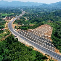 [Ảnh] Cao tốc Bắc Giang - Lạng Sơn trước ngày thông xe