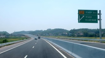 Tăng tốc cho cao tốc Bắc - Nam: Vướng mắc chồng chất
