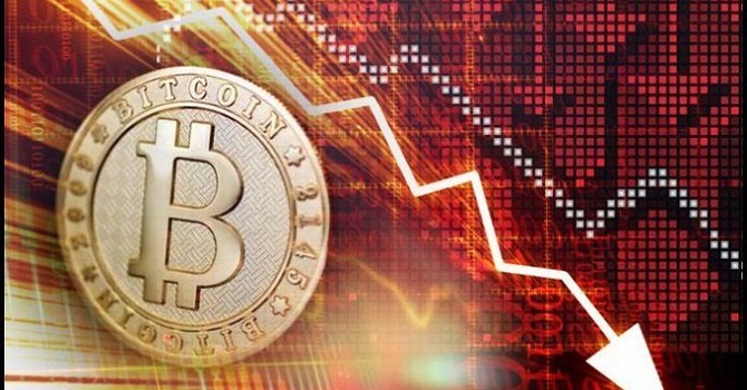 Bitcoin tiếp tục “sụp đổ”