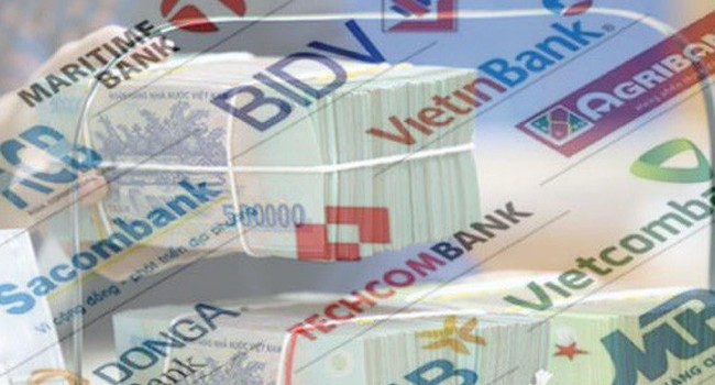 Tiền gửi dân cư vào hệ thống ngân hàng sụt giảm