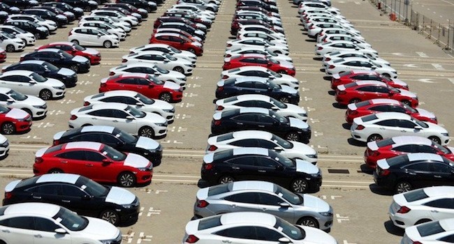 Mỗi tuần, Việt Nam nhập khẩu gần 2.000 xe ô tô