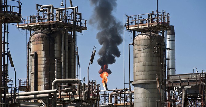 Giá dầu chưa ngừng tăng do bất ổn Trung Đông