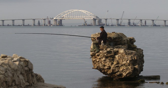 Nga khánh thành cầu dài nhất châu Âu nối với Crimea