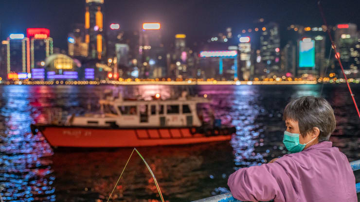 Hồng Kông công bố dành 15 tỷ USD để cứu nền kinh tế 