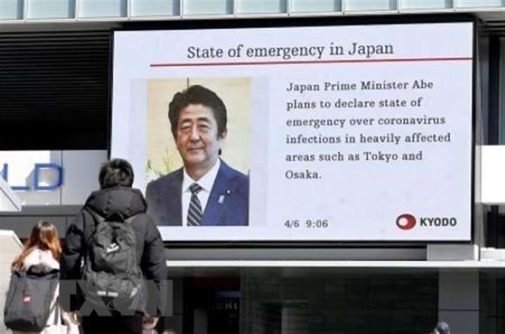 Thủ tướng Nhật Bản công bố gói cứu trợ gần 1.000 tỷ USD
