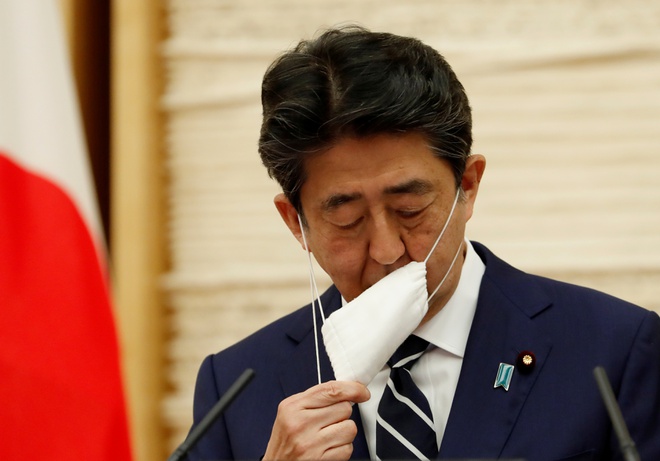 Tỷ lệ ủng hộ chính phủ Abe giảm sâu kỷ lục vì ứng phó với dịch bệnh