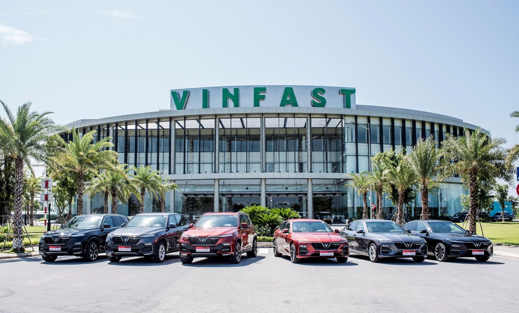 Công nghệ tuần qua: VinFast lần đầu công bố doanh số bán xe