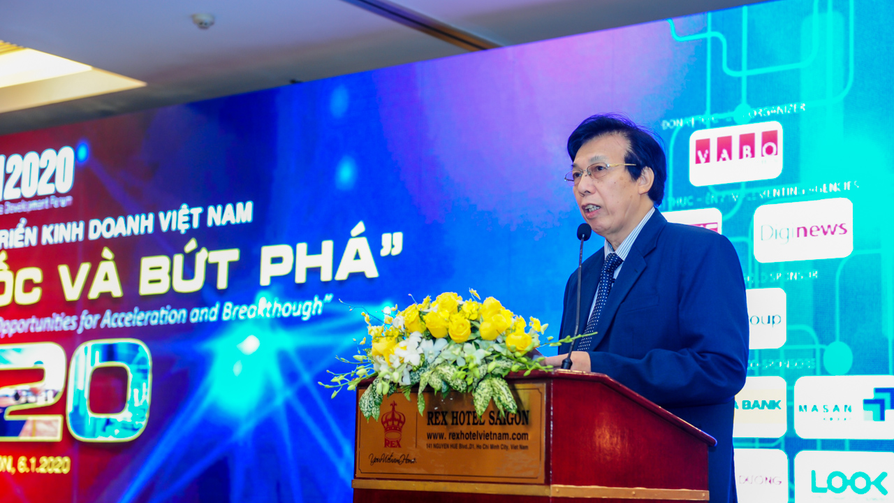  PGS, TS. Vũ Đình Hòe, Phó Chủ tịch VABO phát biểu khai mạc diễn đàn