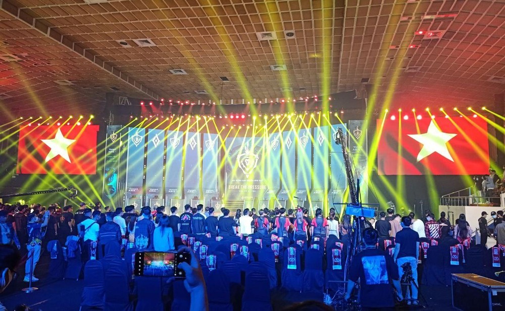 Lễ khai mạc một giải đấu thể thao điện tử tại TP.HCM. Ảnh Đức Thiên