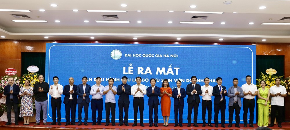 Ban điều hành CLB Cựu sinh viên doanh nhân ĐHQG Hà Nội chính thức ra mắt