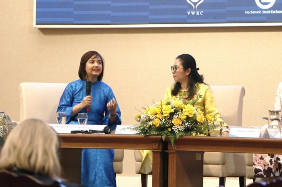 Bà Nguyễn Đỗ Quyên chia sẻ tại sự kiện “Rung chuông vì bình đẳng giới” do HOSE tổ chức 
