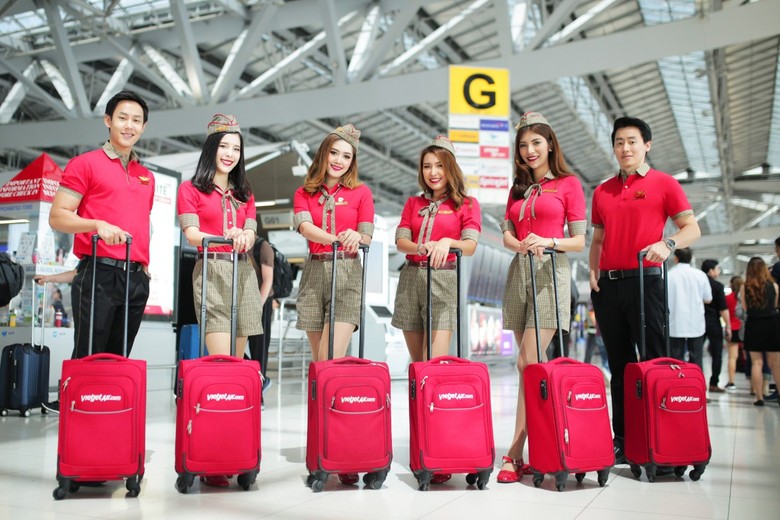 Vietjet vừa được Tạp chí International Finance Magazine (Vương quốc Anh) bình chọn là hãng hàng không có “Đội tiếp viên thân thiện nhất tại Thái Lan năm 2021”