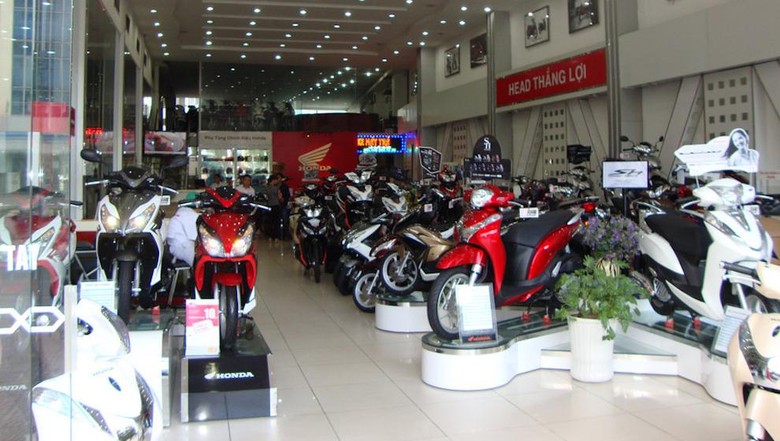 Mỗi ngày các đại lý xe máy ở Việt Nam bán được hơn 8.400 xe