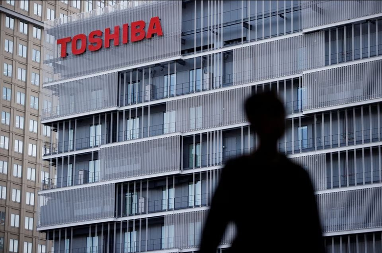 Toshiba: Hãng điện tử 148 năm tuổi của Nhật Bản chính thức "bán mình"