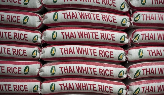 Giá gạo 5% tấm của Thái Lan được giao dịch ở mức 520 USD/tấn. Ảnh: AFP.
