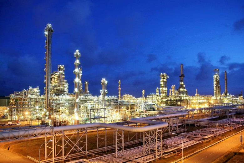 Nhà máy lọc dầu Dung Quất - Ảnh: BSR