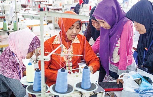 Indonesia nổi lên như một trung tâm sản xuất trong khu vực.