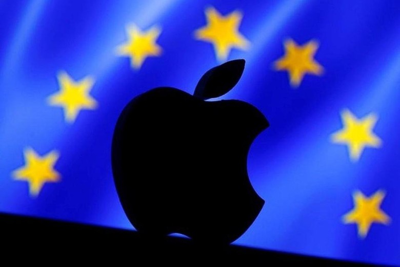 EU ra rất nhiều quy định mới, tạo áp lực để phá vỡ thế độc quyền của Apple. Ảnh: Reuters.