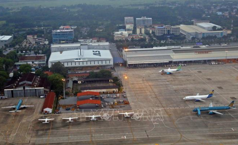 Một góc sân đỗ máy bay của Cảng hàng không quốc tế Nội Bài. Ảnh: Huy Hùng/TTXVN