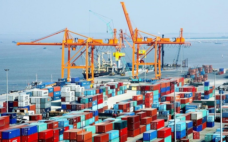 Hàng hóa xuất nhập khẩu qua cảng Cát Lái (Ảnh minh họa)