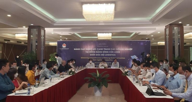 Quang cảnh hội nghị "Nâng cao năng lực cạnh tranh của doanh nghiệp tại ĐBSCL dưới góc độ logistics". Ảnh Nguyễn Huyền