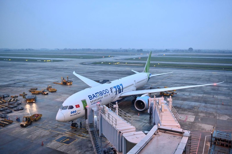 Chuyến bay QH9066 do Bamboo Airways khai thác chở 300 người Việt tại Ukraine trở về nước