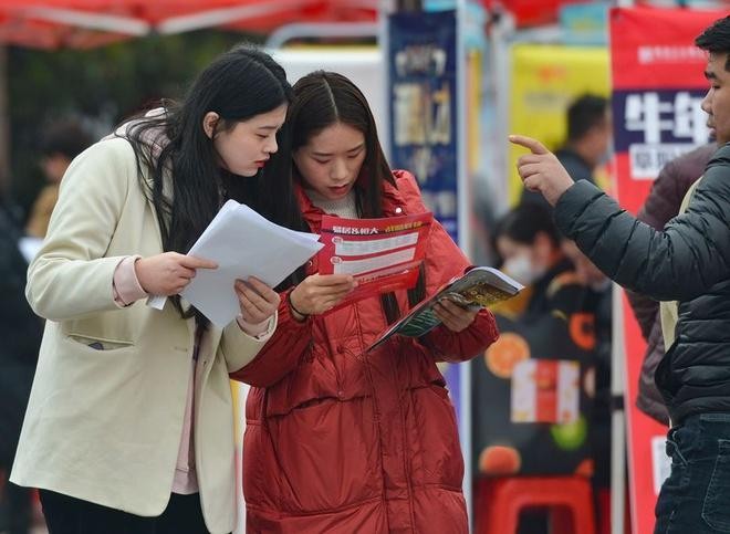 Cuộc khủng hoảng việc làm của người trẻ Trung Quốc