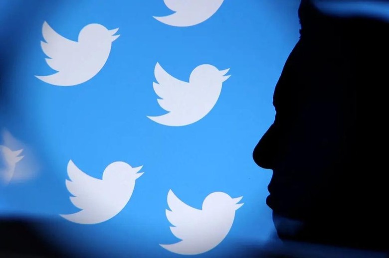Nhân viên yêu cầu Twitter phải bồi thường phí nghỉ việc thỏa đáng nếu không sẽ kiện lên tòa. Ảnh: Reuters.