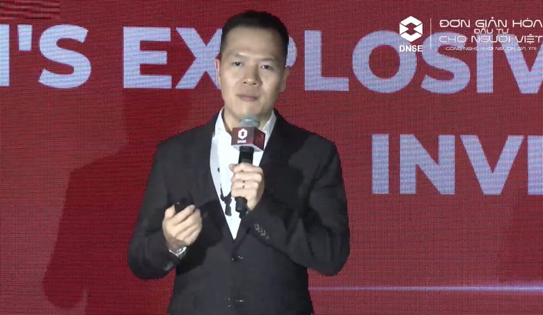 Ông Nguyễn Hoàng Giang, Chủ tịch HĐQT DNSE chia sẻ với giới đầu tư