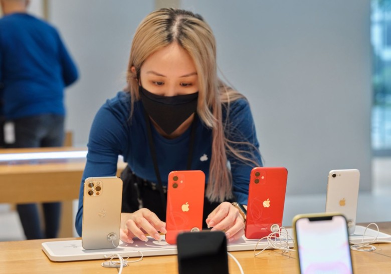 Apple lãi kỷ lục nhờ doanh số iPhone