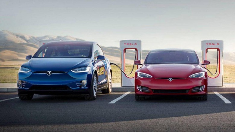 Các mẫu xe Tesla đều tăng giá bán