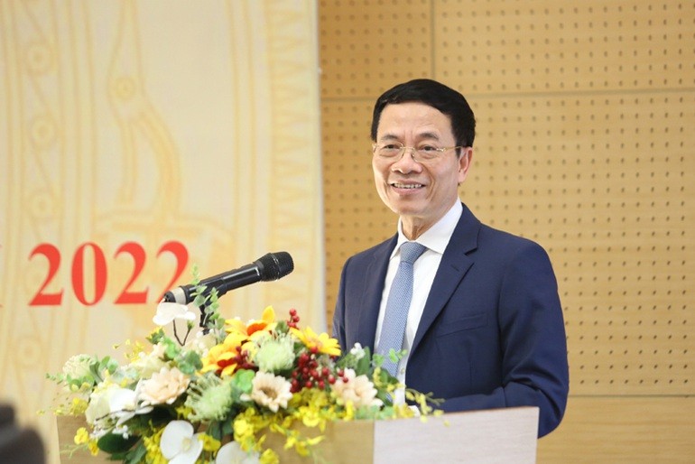 Bộ trưởng Nguyễn Mạnh Hùng phát biểu chỉ đạo tại Hội nghị tổng kết Khối Viễn thông

