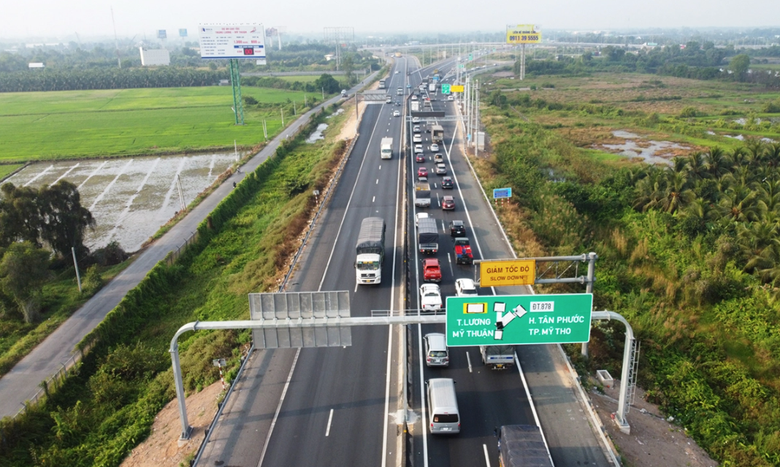 Cao tốc TP.HCM - Trung Lương - Mỹ Thuận thường xuyên xảy ra hiện tượng quá tải phương tiện