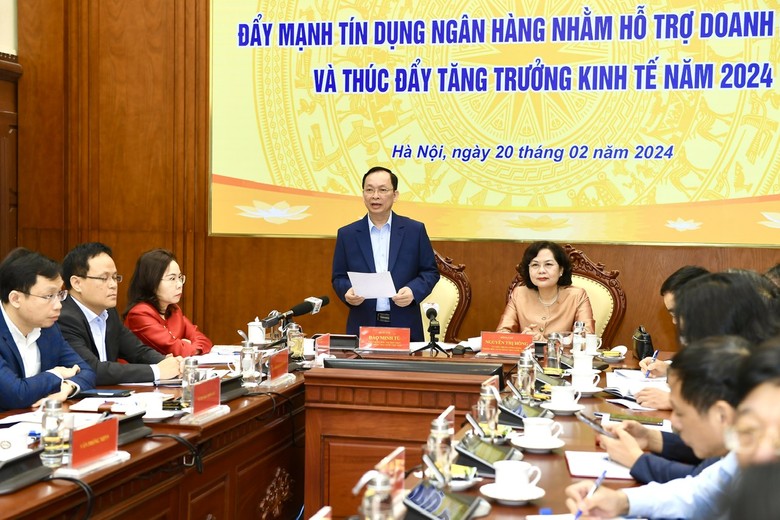 Phó Thống đốc Đào Minh Tú phát biểu tại Hội nghị.