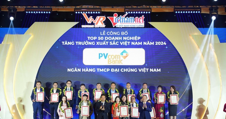 Lần thứ năm liên tiếp, PVcomBank được vinh danh trong "Top 50 doanh nghiệp tăng trưởng xuất sắc nhất Việt Nam".